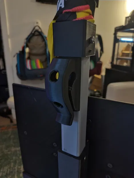 Kẹp/Gá Putter cho Xe Đẩy Disc Golf (có lỗ bu-lông) - Image 2