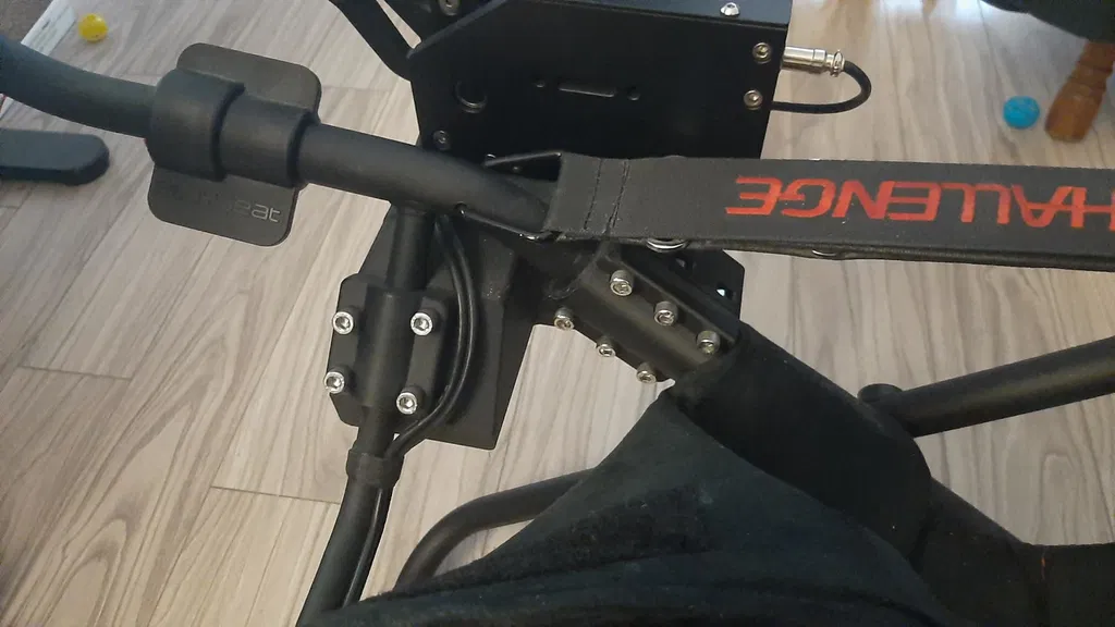 Ngàm gắn đa năng Playseat Challenge (Handbrake/Shifter/HOTAS) - Image 1