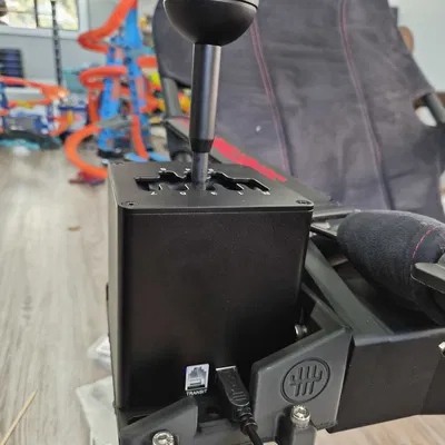 Ngàm gắn Moza HGP cho Playseat Challenge (Universal Mount)