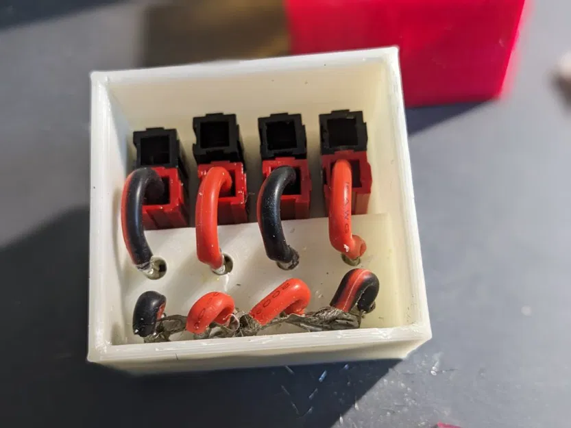 Fuse Block Anderson PowerPole tham số (F360) – Tùy biến số mạch - Image 4