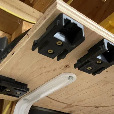 Milwaukee M18 Battery "clip" – Kẹp treo dụng cụ dưới kệ