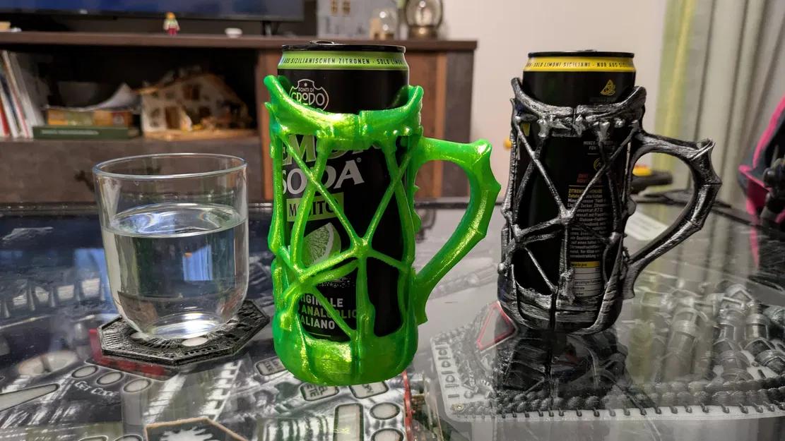 Ly cầm lon nước ngọt phong cách Sci‑fi Alien (Soda Can Mug / Can holder) - Image 1