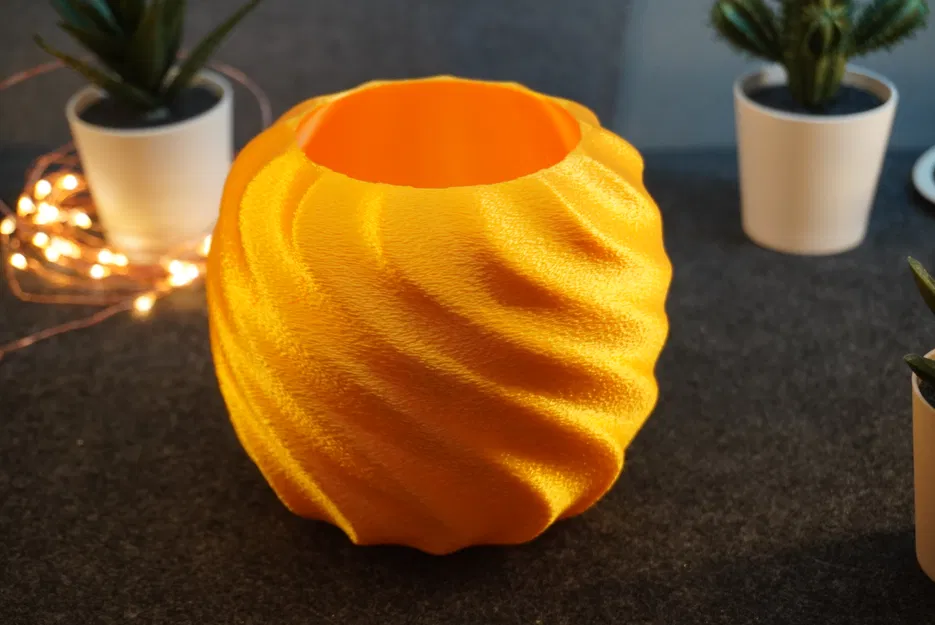 Bình hoa xoắn (Vase twisted) - Image 6