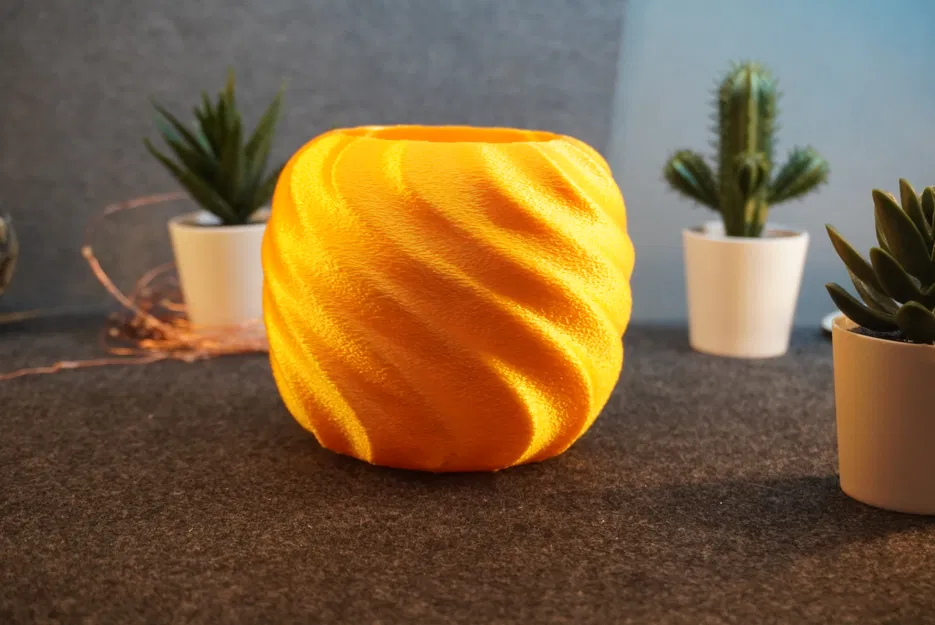 Bình hoa xoắn (Vase twisted) - Image 8