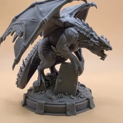 Bazilišek ze Zaklínače – Mô hình figurine bazilišek chi tiết