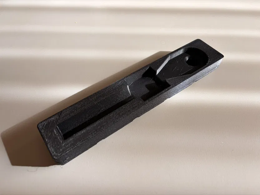 Gridfinity Kobalt 3/8" Drive Ratchet Holder 1x5x3 (không có chữ) - Image 1