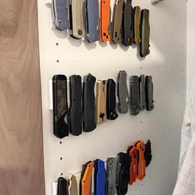 Kệ treo tường cho dao gấp (Pocket knife wall rack)