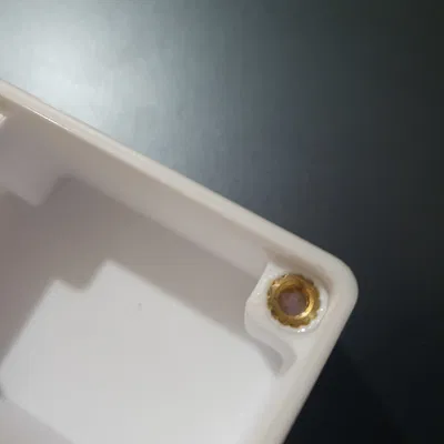 Hộp tuỳ chỉnh kích thước, nắp khít, có Heat Inserts cho vít