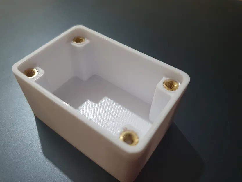 Hộp tuỳ chỉnh kích thước, nắp khít, có Heat Inserts cho vít - Image 6