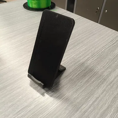 Giá đỡ điện thoại & máy tính bảng hiện đại, vững chắc