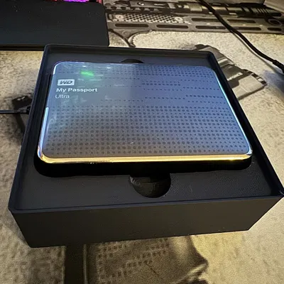 Khay Gridfinity cho WD My Passport Ultra (có chỗ để cáp)