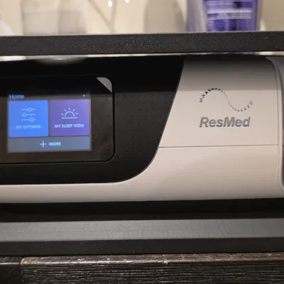 Vỏ che kèm kệ đầu giường cho Resmed 11 AutoSet