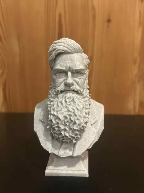 Alfred Russel Wallace – Bust - Image 2