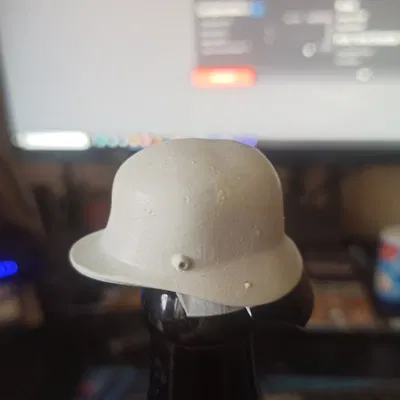 Mũ bảo vệ miệng chai bia “Freiwillige Feuerwehr” (Beerbottlehelmet)