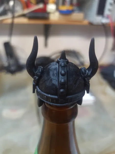 Mũ bảo hiểm chai bia “Glencairn” (Beerbottlehelmet) - Image 3
