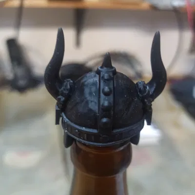Mũ bảo hiểm chai bia “Glencairn” (Beerbottlehelmet)