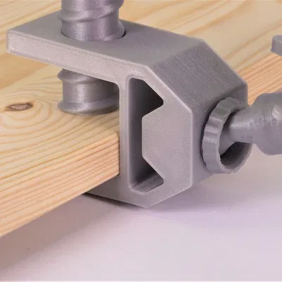 Giá đỡ điện thoại đặt trên kệ (Shelf phone stand)