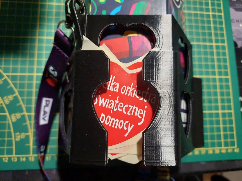 Uchwyt na puszkę WOŚP – Giá/holder treo lon có túi đựng tim - Image 2