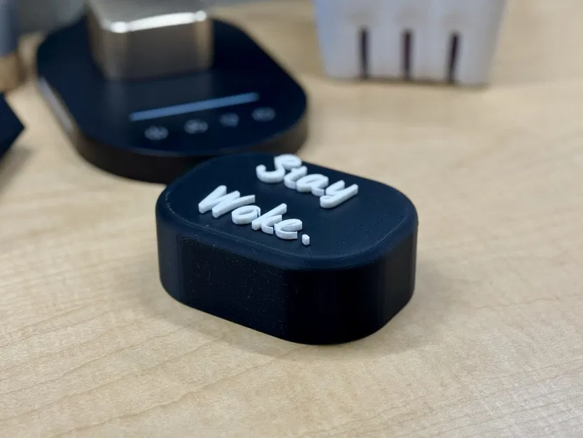 "Stay Woke." Bảng chữ để bàn kiêm chặn giấy tối giản - Image 2