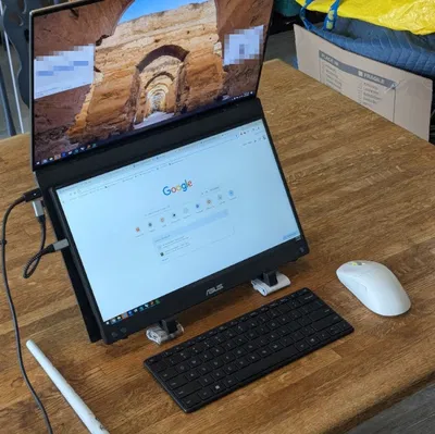 Dell Precision 5770 + Asus Zenscreen 15.6" – Kệ dựng dọc laptop & màn hình