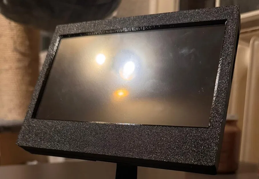 Hộp bảo vệ (Display Case) cho màn hình 7 inch - Image 1