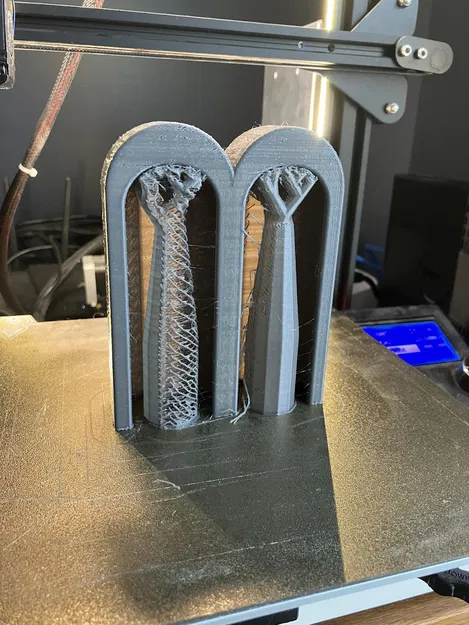 Giá treo tường cho Peloton Guide và remote Roku - Image 2