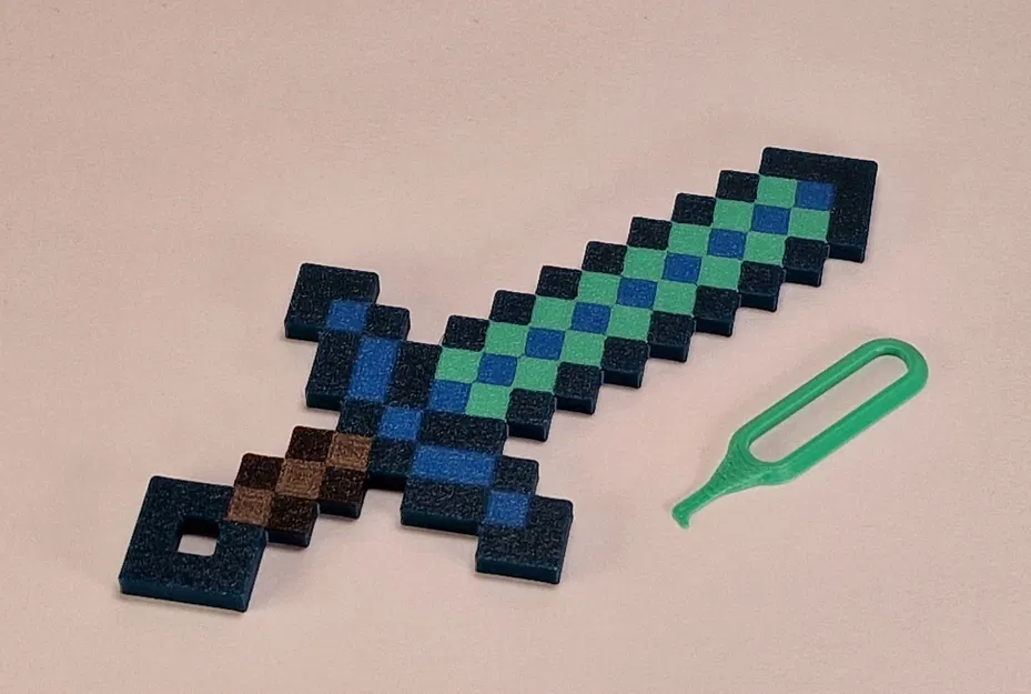 Kiếm Minecraft giấu dụng cụ vệ sinh cổng USB-C (móc khóa) - Image 1