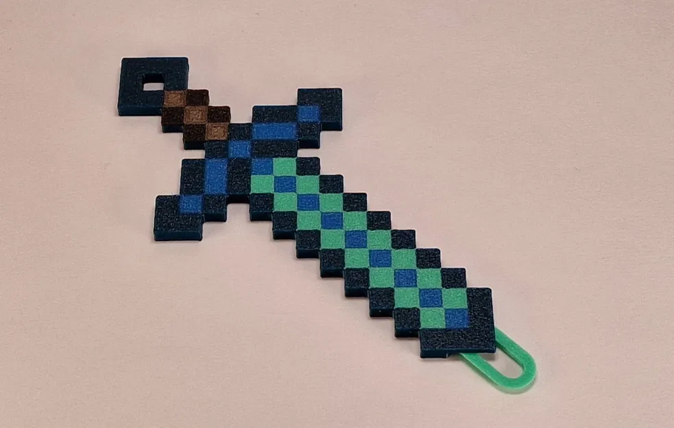 Kiếm Minecraft giấu dụng cụ vệ sinh cổng USB-C (móc khóa) - Image 3