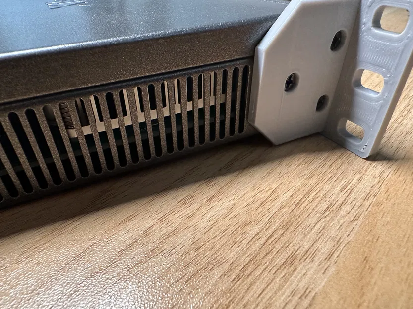 Giá đỡ rack 10 inch cho XikeStor SKS8300-8T (Rack Mount) - Image 4