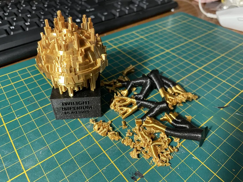 Cúp/Trophy Twilight Imperium War Sun (Warsun Trophy / Cup) - Image 3