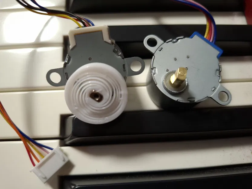 Bánh ma sát cho stepper motor nhỏ 24(28)-BYJ-48 - Image 2