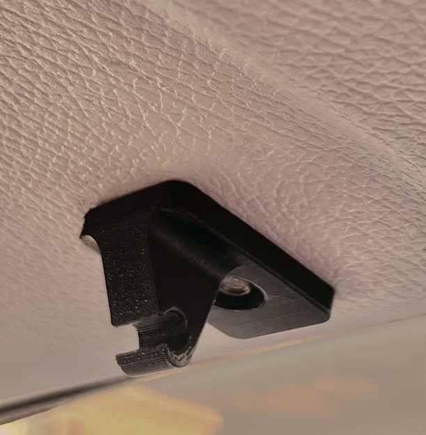 Kẹp che nắng Volvo 240 (Volvo 240 Sunvisor Clip) - Image 1