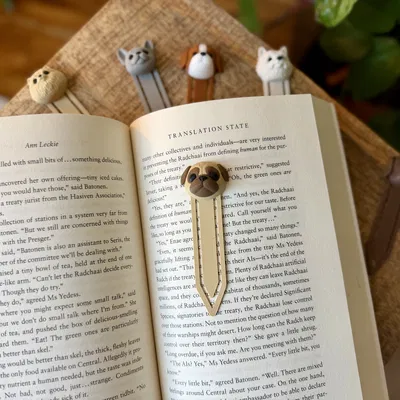 Pugmark (Pug bookmark) – Bookmark Đầu Chó Pug Dễ Thương