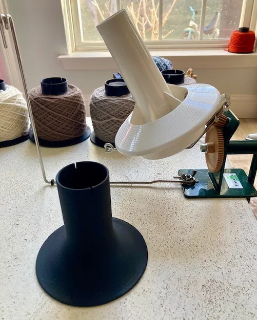 Cone quấn sợi cho Stanwood Needlecraft Large Metal Yarn Winder 10 oz - Image 3