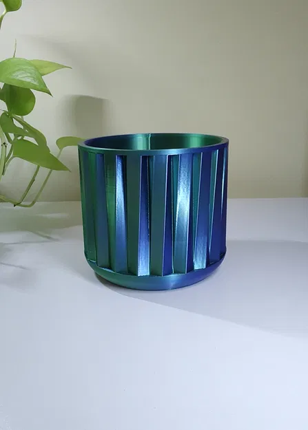 Chậu cây Hex Twist Planter - Image 1