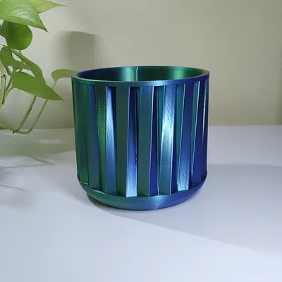 Chậu cây Hex Twist Planter