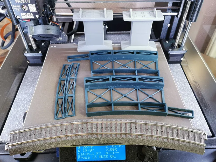 Cầu dầm thép modular Märklin H0 Rail-C R3 30° (nhiều phần, cắm ráp) - Image 4