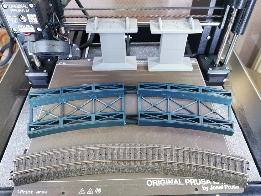 Cầu dầm thép modular Märklin H0 Rail-C R3 30° (nhiều phần, cắm ráp) - Image 7