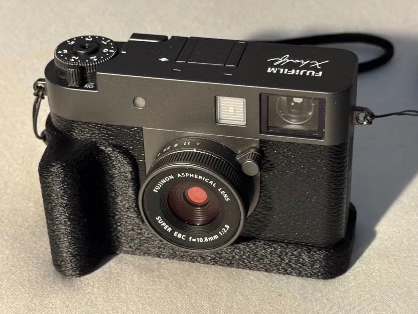 Tay cầm Fujifilm X half có ngăn AirTag (Handgriff mit Airtag Fach) - Image 1