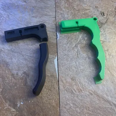 Cò (Trigger) thay thế cho dụng cụ gắp đồ hỗ trợ di chuyển (grabber/reacher)