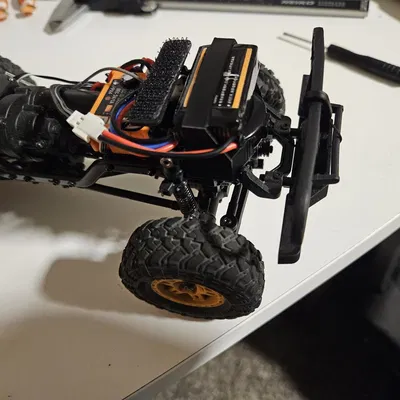 Winch badge reel & gá pin dời lên trước cho fcx24m (in 1 món)