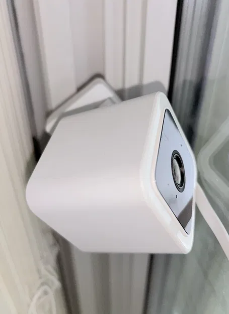 Giá đỡ Wyze Cam cho cửa sổ trượt (Wyze Cam Sliding Window Mount) - Image 1