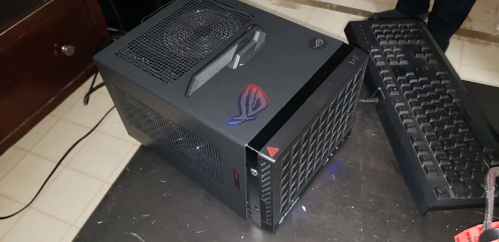 Silverstone Sugo SG13 Front Panel Extension - Image 1