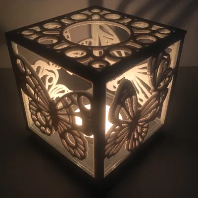 Đế nến Tealight - Hình bươm bướm