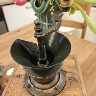 Phễu cho máy xay cà phê cổ (Kaffeemühlentrichter)