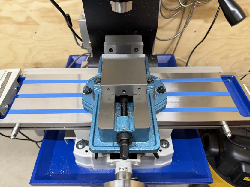 Chắn rãnh T-slot cho bàn máy phay PM-728VT - Image 1