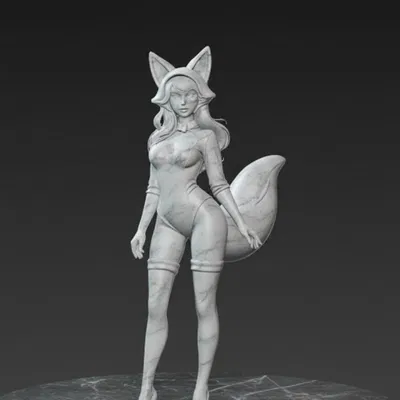 Cô gái sexy trong bộ đồ cáo