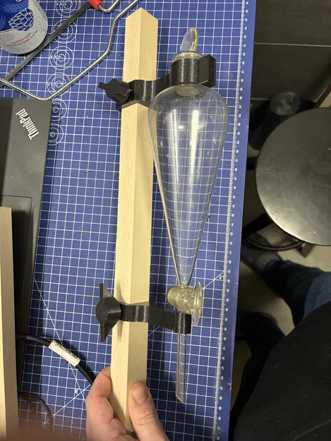 Bar Lab – Giá đỡ phễu chia chất lỏng cho góc bar - Image 3