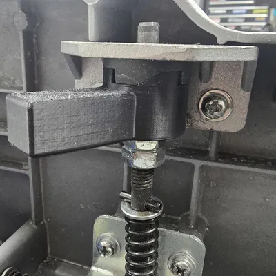 Cơ cấu khóa fence cho Kobalt Table Saw (Kobalt Table Saw Fence Lock Mechanism)