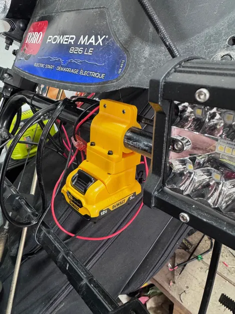 Ngàm gắn DeWalt Battery Adapter lên snowblower (ống 1"/25.4mm) - Image 2